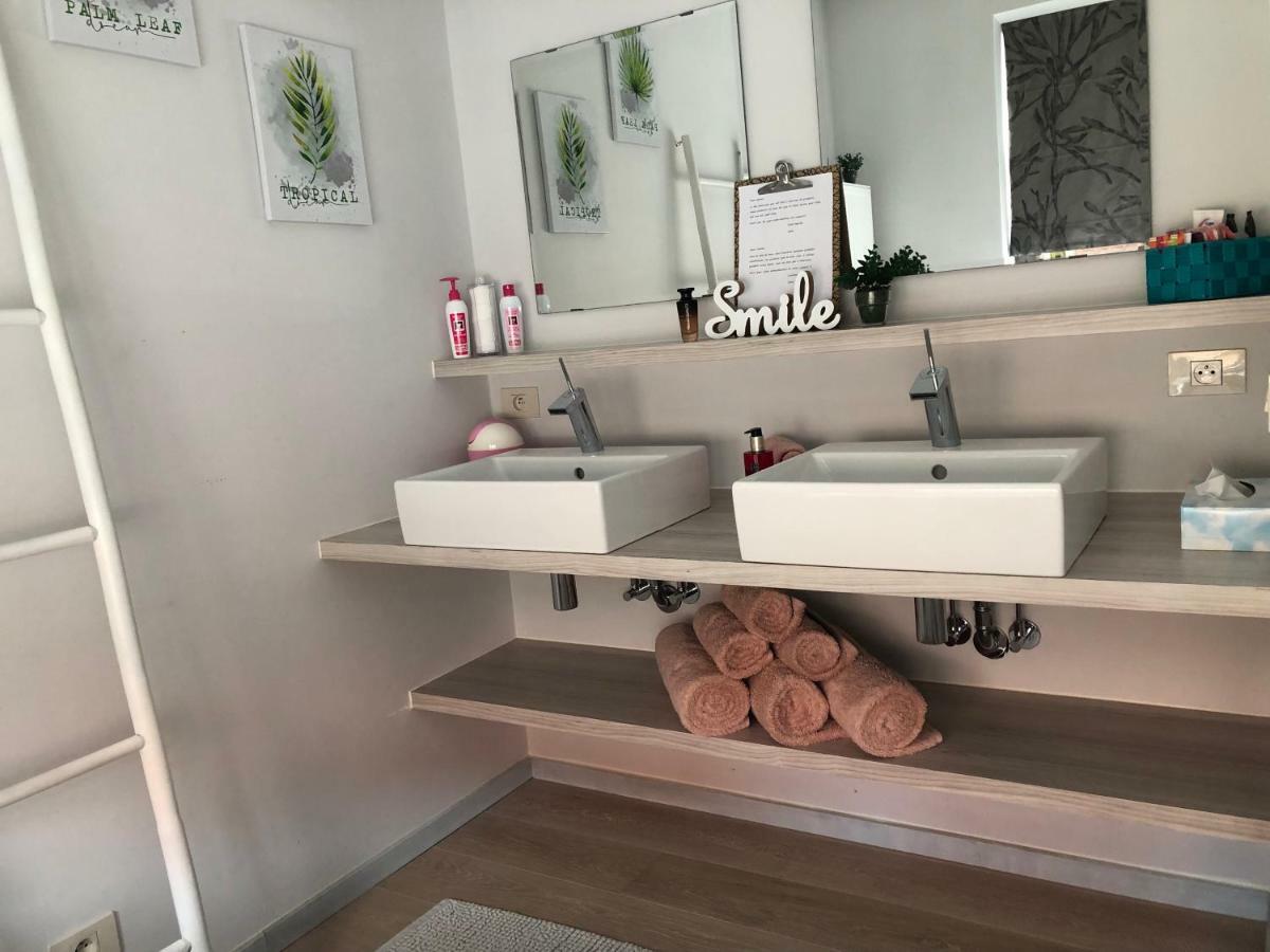 Home Bruges Cosy Comfort Modern Couple Privacy Walking Distance City Center Kitchen Terrace Garden 외부 사진